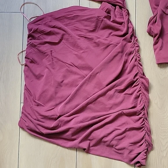 NWT Bardot Rosa Ruched Mini Dress M - Picture 5 of 8